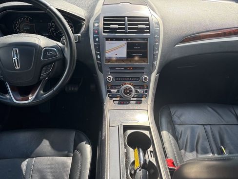 Used 2017 Lincoln MKZ Reserve w/ Luxury Package AWD/4WD image 13