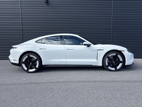 New 2026 Porsche Taycan image 6
