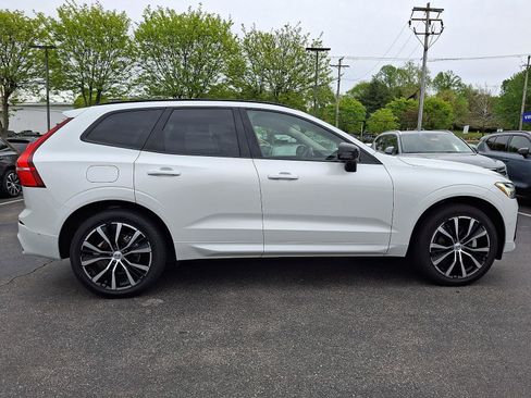 Certified 2023 Volvo XC60 B5 Plus w/ Climate Package AWD/4WD image 7