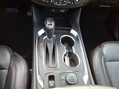 Used 2020 Chevrolet Traverse RS image 19