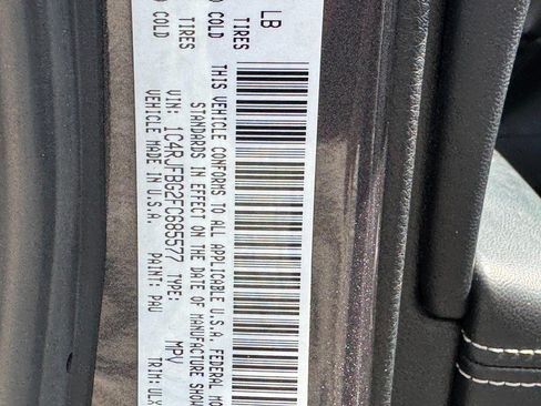Used 2015 Jeep Grand Cherokee Limited AWD/4WD image 25