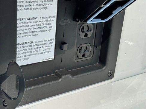 New 2025 Ford F150 Lariat w/ Equipment Group 501A Mid image 51