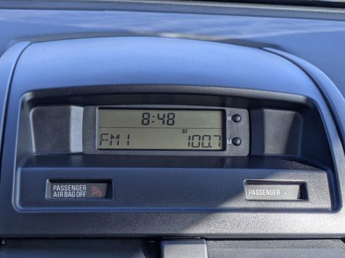 Used 2009 Mitsubishi Galant ES image 12