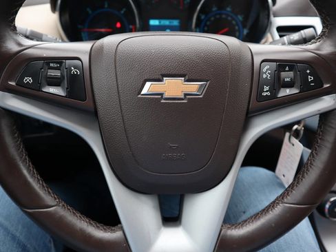 Used 2014 Chevrolet Cruze Diesel w/ Enhanced Safety Package image 32