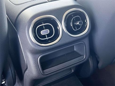 Used 2025 Mercedes-Benz GLC 350e 4MATIC image 14