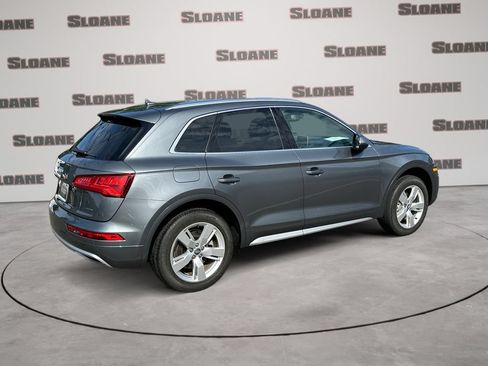 Used 2019 Audi Q5 Premium AWD/4WD image 5