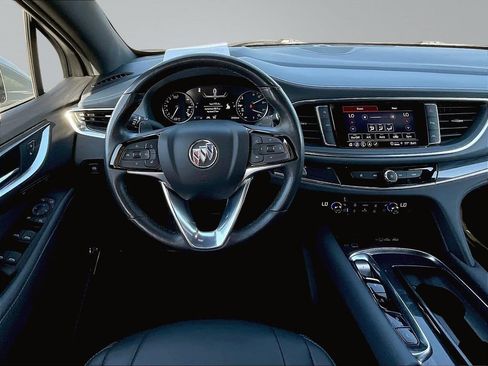 Used 2024 Buick Enclave Premium AWD/4WD image 10