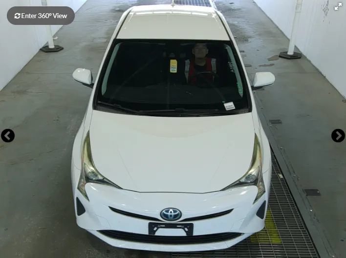 Used 2017 Toyota Prius Two FWD image 4
