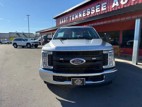 Used 2017 Ford F250 XL w/ Power Equipment Group image 19