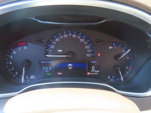 Used 2015 Cadillac SRX Luxury w/ Driver Awareness Package AWD/4WD image 25