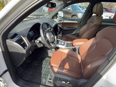 Used 2017 Audi Q5 2.0T Premium Plus w/ Technology Package image 17