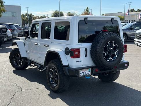 Used 2023 Jeep Wrangler Unlimited Rubicon 4xe w/ Cold Weather Group AWD/4WD image 12