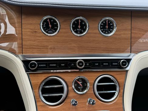 New 2026 Bentley Continental GTC image 44