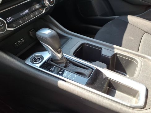 Used 2021 Nissan Sentra SV FWD image 15