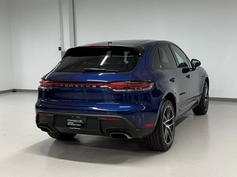 Certified 2024 Porsche Macan image 7