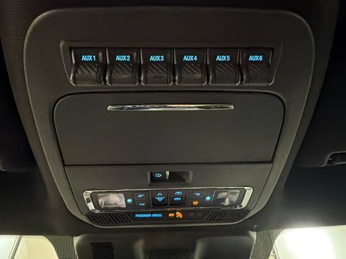 Certified 2022 Ford F150 Raptor w/ Raptor 37 Performance Package AWD/4WD image 28