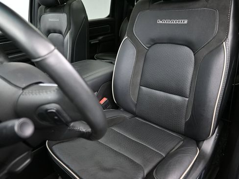 Used 2024 RAM 1500 Laramie AWD/4WD image 21
