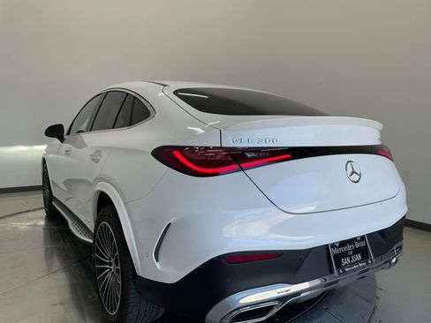 Certified 2025 Mercedes-Benz GLC 300 4MATIC image 9