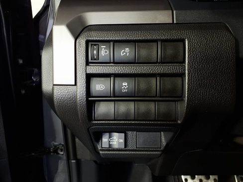 Used 2024 Toyota Tacoma TRD Sport AWD/4WD image 24