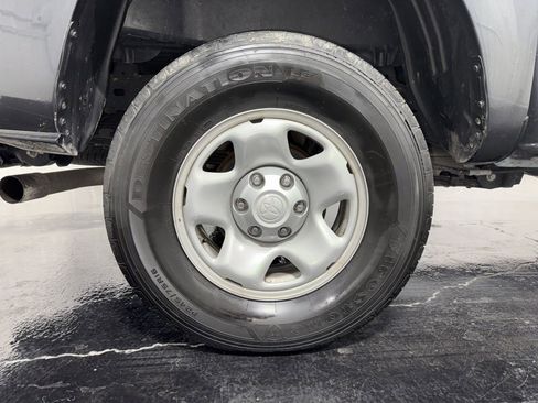 Used 2023 Toyota Tacoma SR image 8