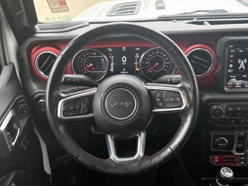 Used 2020 Jeep Gladiator Rubicon AWD/4WD image 9
