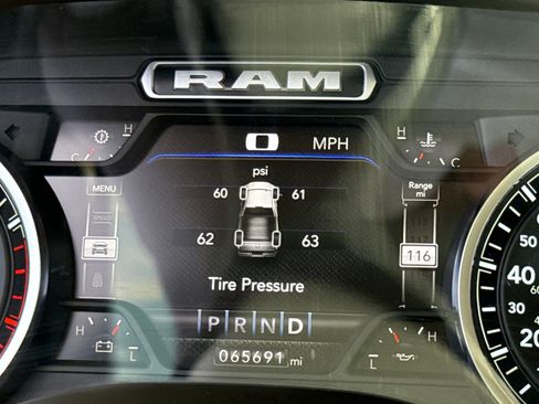 Used 2022 RAM 2500 Laramie AWD/4WD image 32