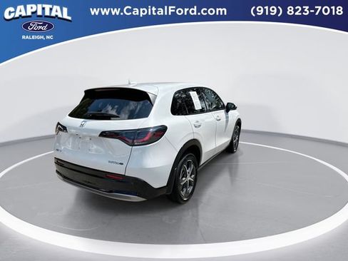 Used 2024 Honda HR-V EX-L image 8