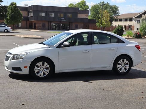 Used 2012 Chevrolet Cruze LS FWD image 10