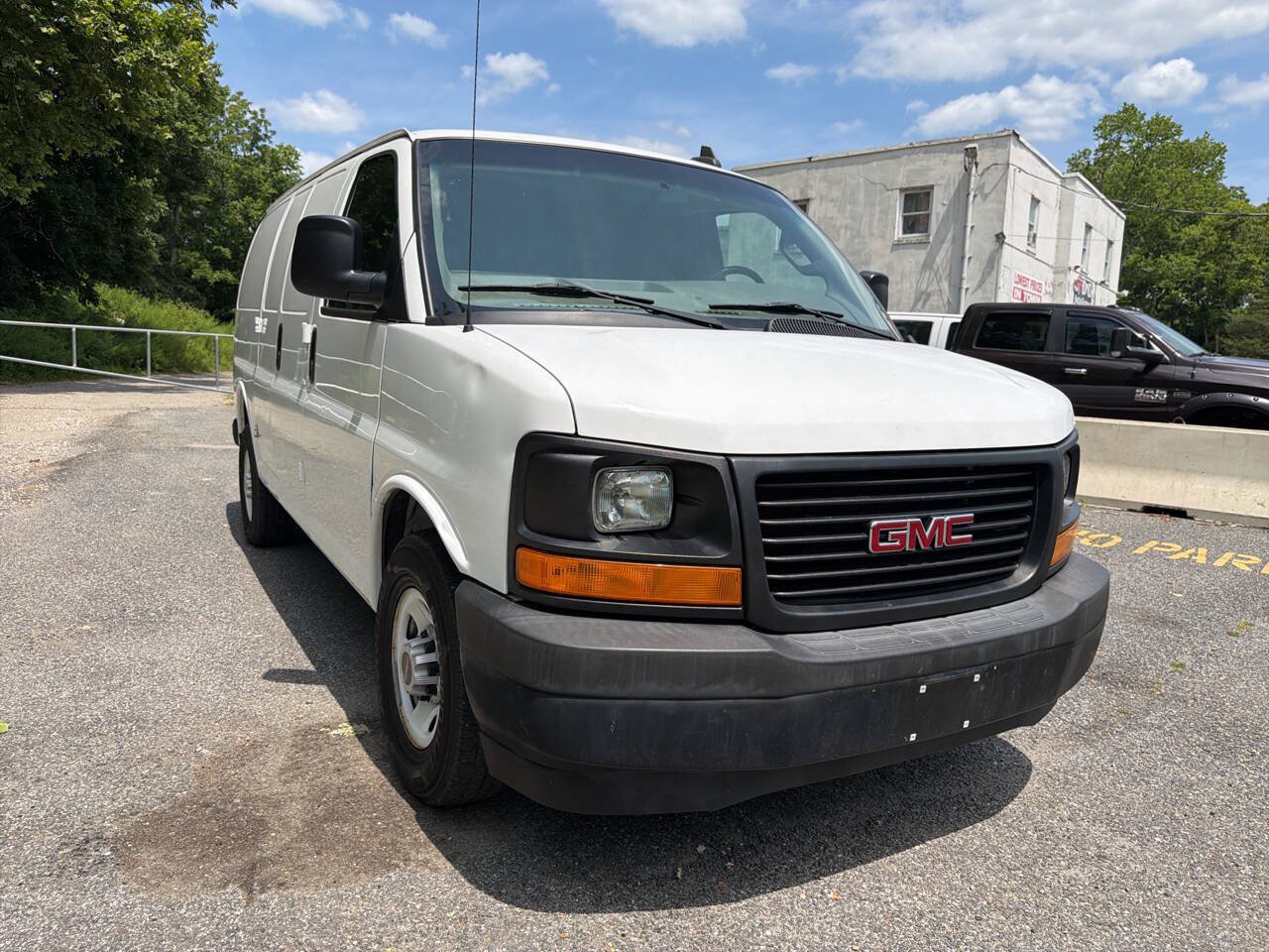 Used 2017 GMC Savana 2500 RWD image 7