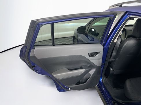 Used 2024 Subaru Crosstrek 2.0i Premium image 25