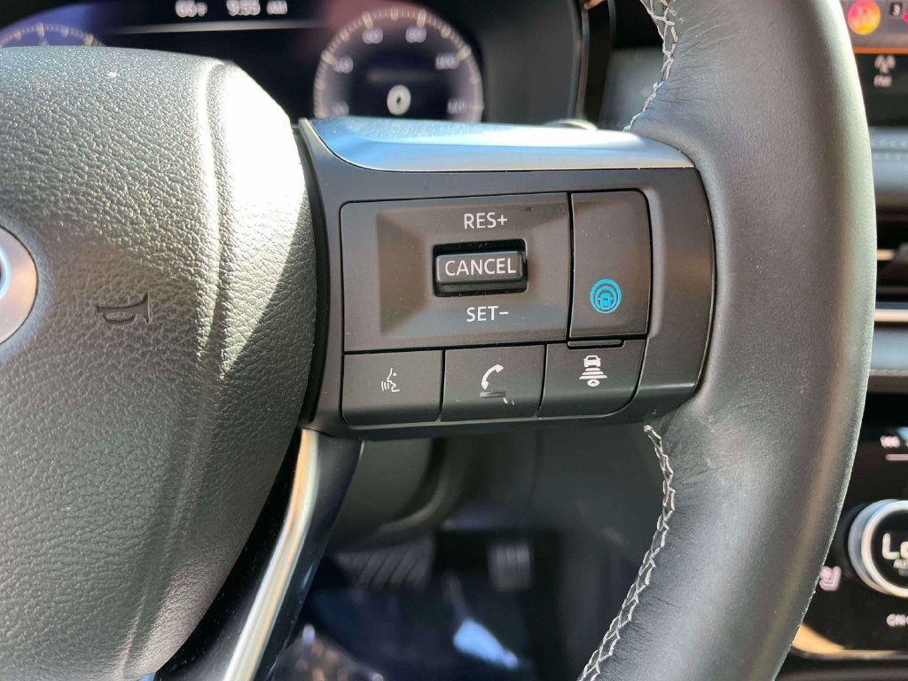 Used 2023 INFINITI QX60 Sensory w/ Vision Package AWD/4WD image 21