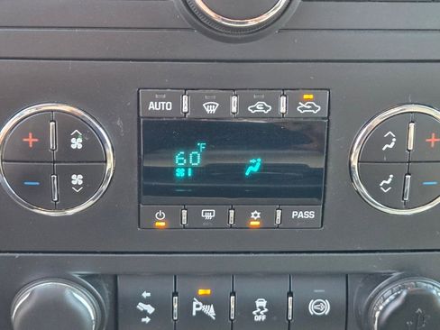 Used 2013 GMC Sierra 2500 SLE w/ SLE Preferred Package image 24