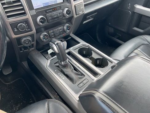 Used 2019 Ford F150 Platinum w/ Equipment Group 701A Luxury image 15