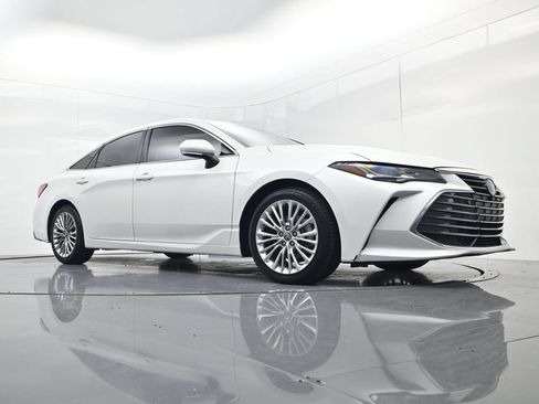 Used 2022 Toyota Avalon Limited w/ Advanced Safety Package FWD image 54