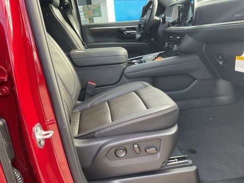 New 2026 Chevrolet Suburban High Country image 18