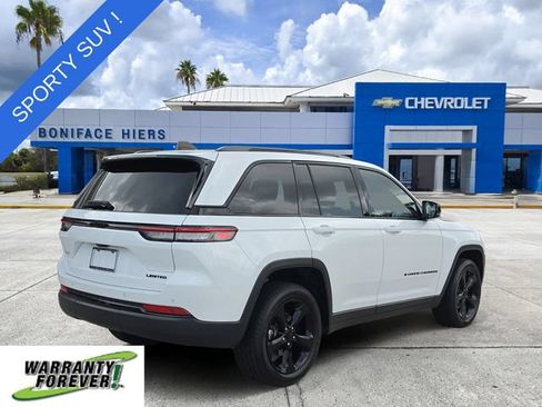 Used 2023 Jeep Grand Cherokee Limited w/ Black Appearance Package RWD image 4