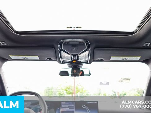 Used 2025 BMW 330i Sedan image 60