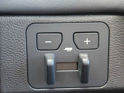 New 2026 Toyota Sequoia Platinum image 37