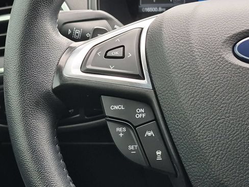 Used 2024 Ford Edge Titanium w/ Equipment Group 301A AWD/4WD image 23