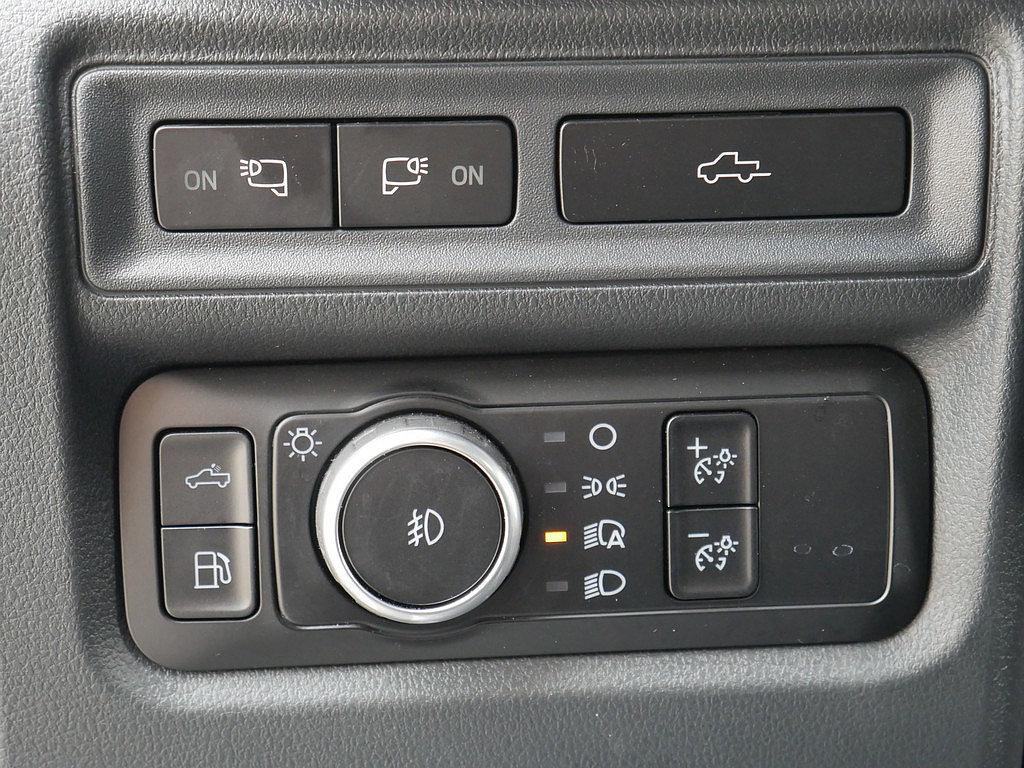 Used 2024 Ford F150 Lariat w/ Equipment Group 502A High AWD/4WD image 30