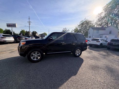 Used 2010 Toyota 4Runner Limited AWD/4WD image 35