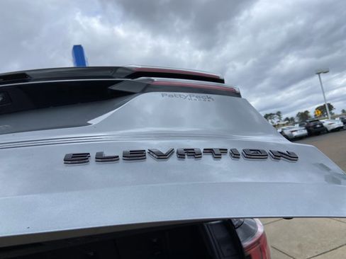 Used 2025 GMC Acadia Elevation image 56