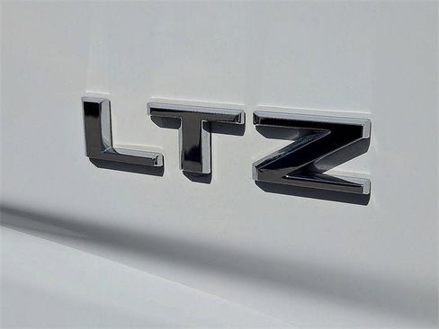 Certified 2024 Chevrolet Silverado 1500 LTZ image 12