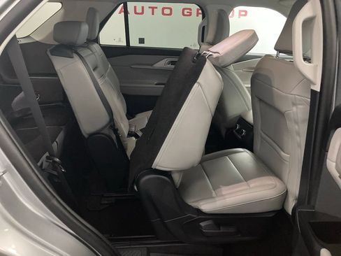 Used 2025 Ford Explorer Active w/ Active Comfort Package AWD/4WD image 44