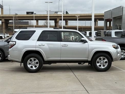 Used 2024 Toyota 4Runner SR5 image 3
