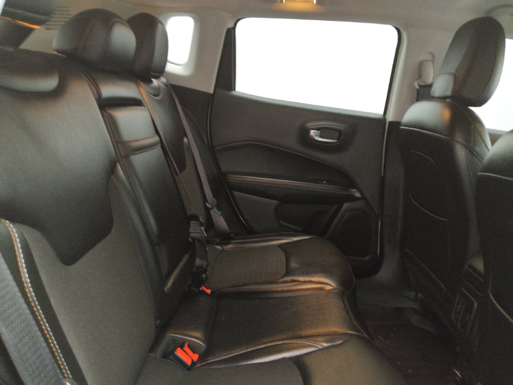 Used 2018 Jeep Compass Latitude w/ Popular Equipment Group AWD/4WD image 19