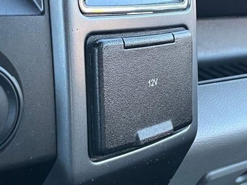 Used 2020 Ford F150 XLT image 34