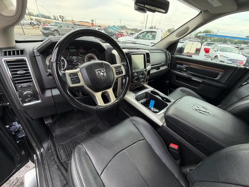 Used 2017 RAM 1500 Laramie AWD/4WD image 11