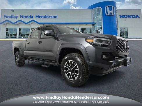 Used 2022 Toyota Tacoma TRD Sport image 1