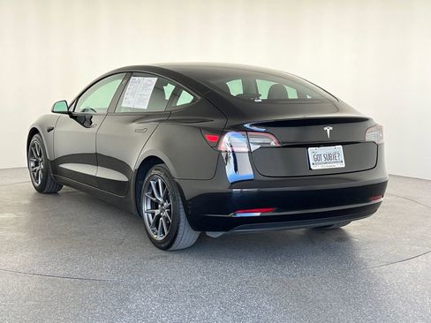 Used 2023 Tesla Model 3 Standard Range image 6